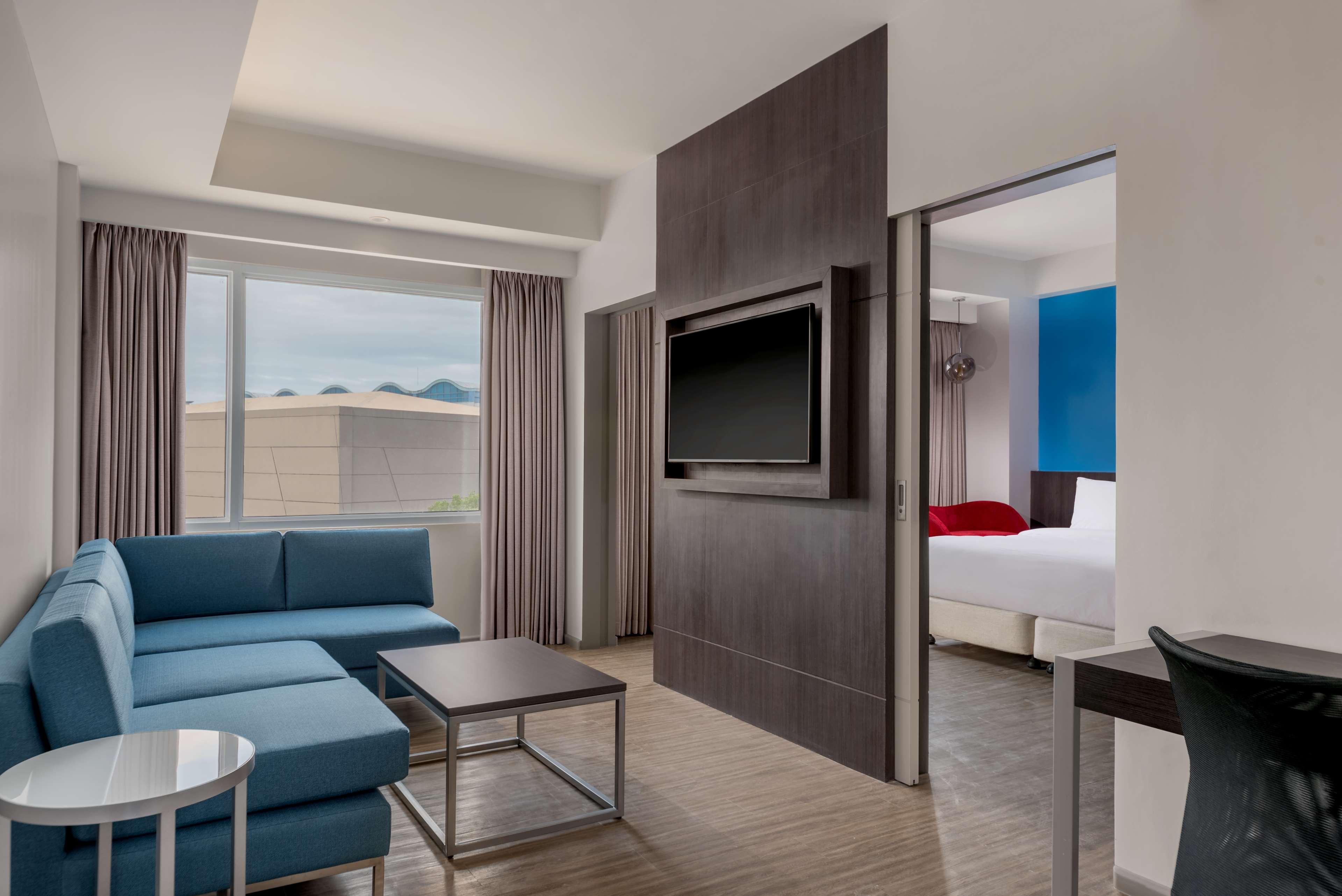 Park Inn By Radisson Iloilo Exterior foto