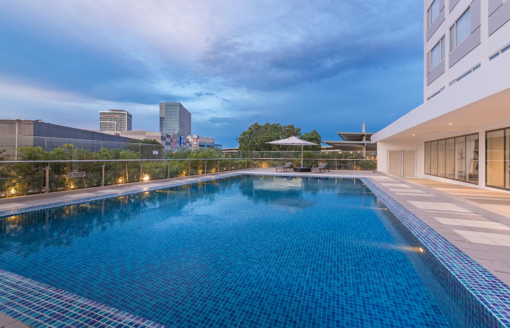 Park Inn By Radisson Iloilo Exterior foto